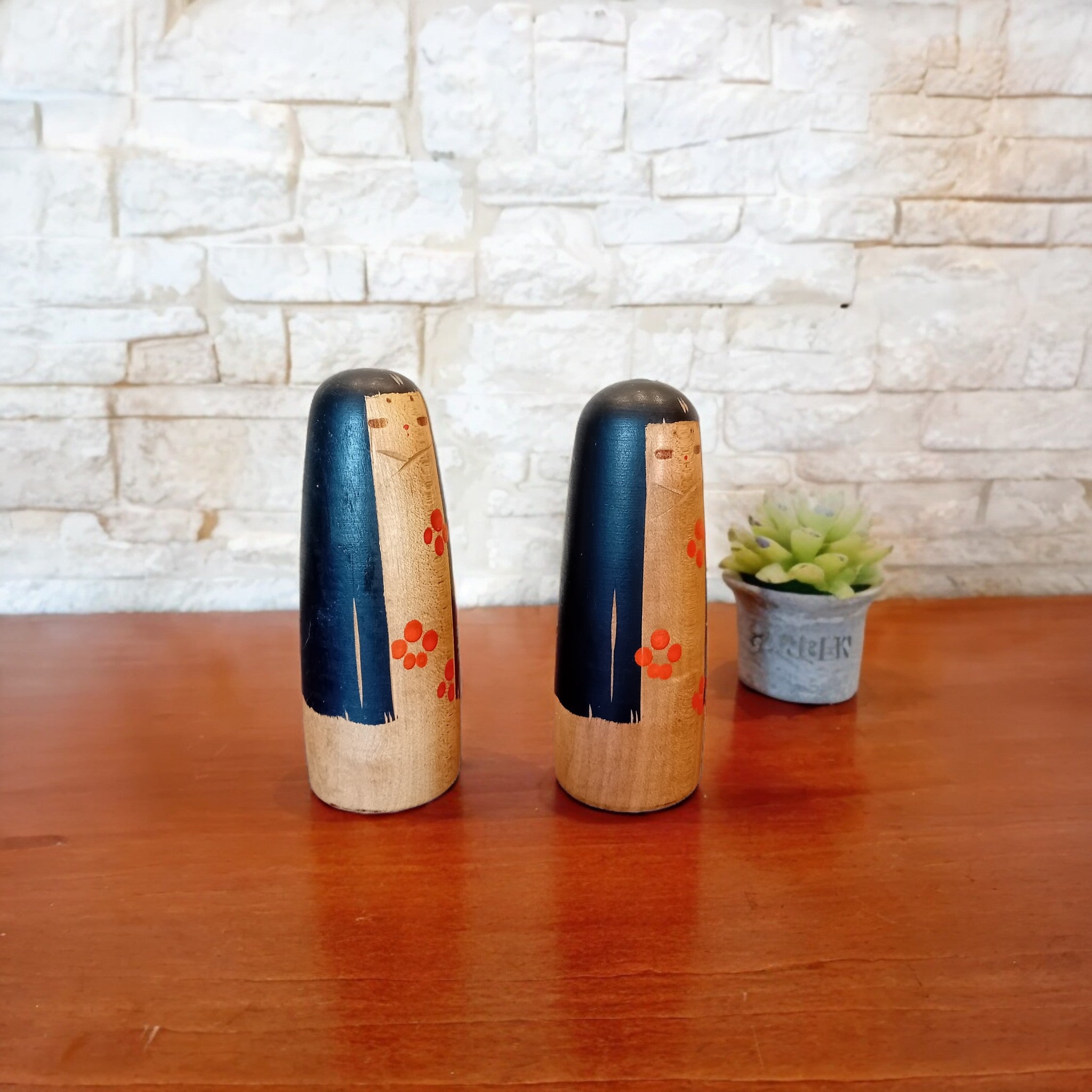 Kokeshi Doll "Madre e Figlia" – Sanpei Yamagishi, Giappone 1973