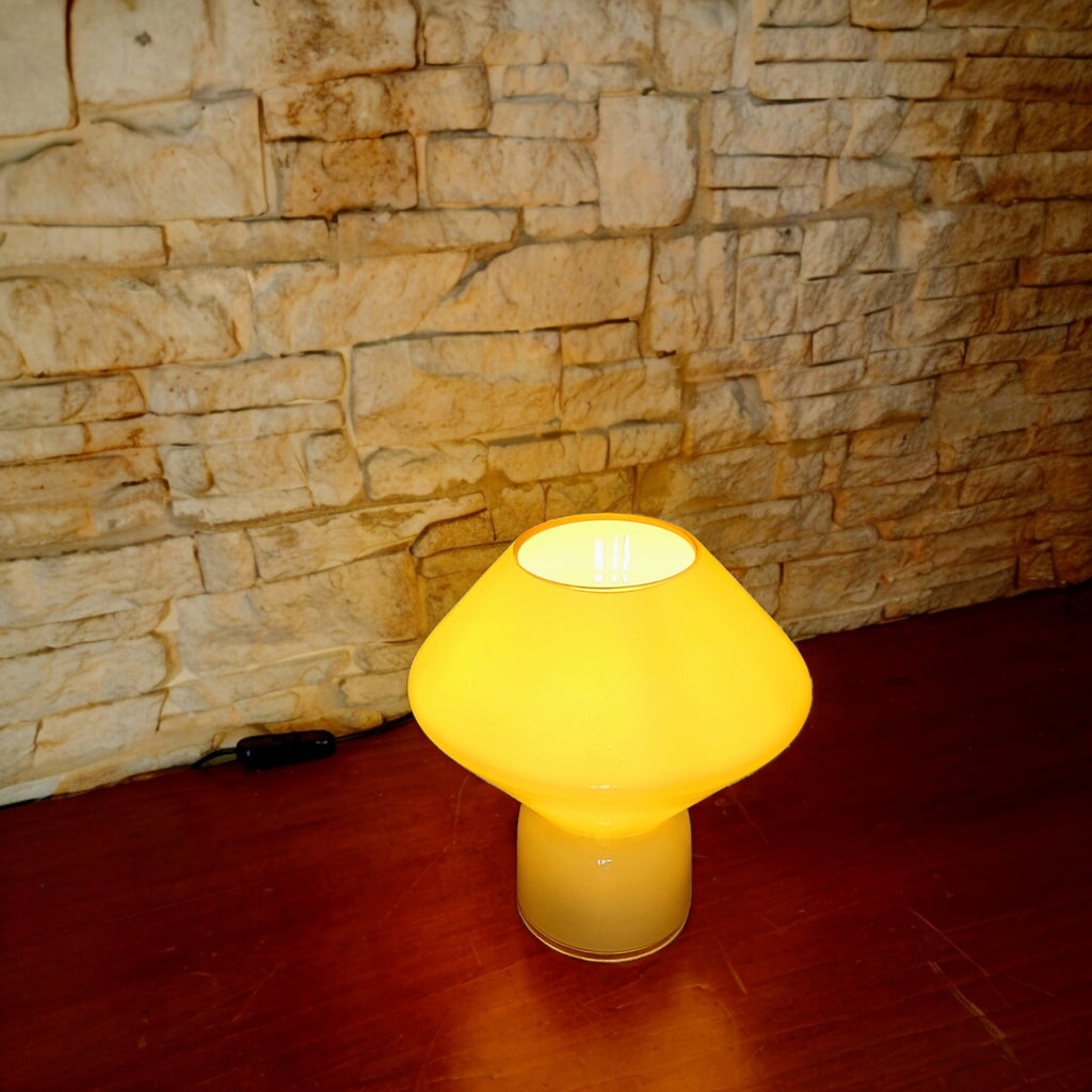 Lampada "Conica" Artemide – Alessandro Mendini, Vetro di Murano, Stile Memphis anni '80