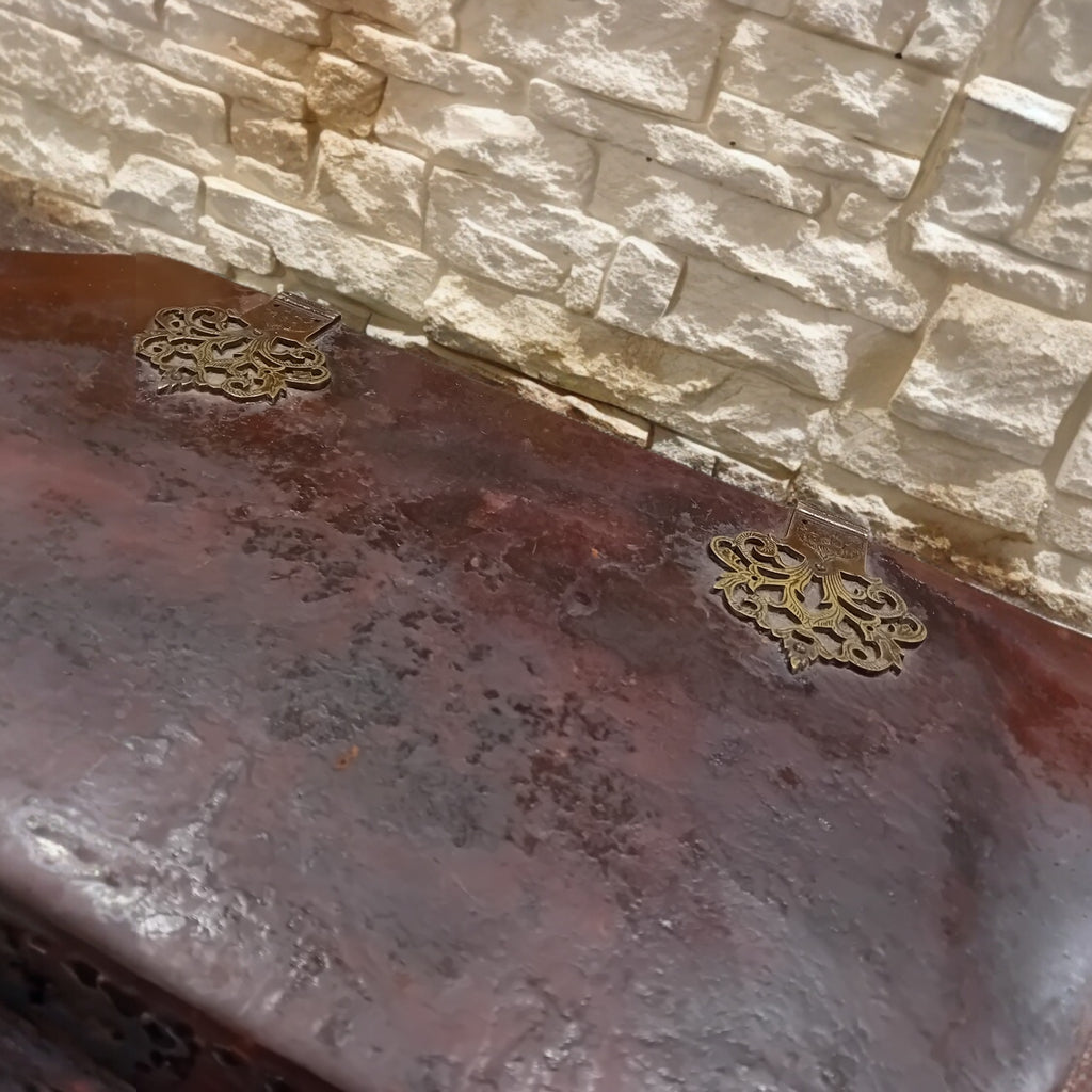 Antico Cassettone Barocco Olandese - Cassa in Pelle con Inserti in Metallo (metà '800)