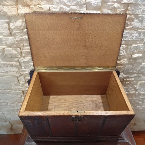 Antico Cassettone Barocco Olandese - Cassa in Pelle con Inserti in Metallo (metà '800)
