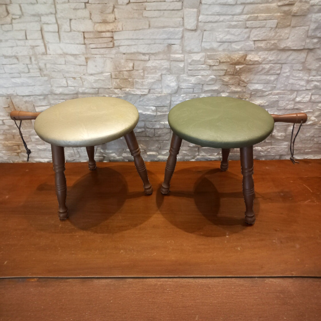 Coppia di Sgabelli Vintage Mattawa Furniture MFG – Cooksville, Ontario, anni '50