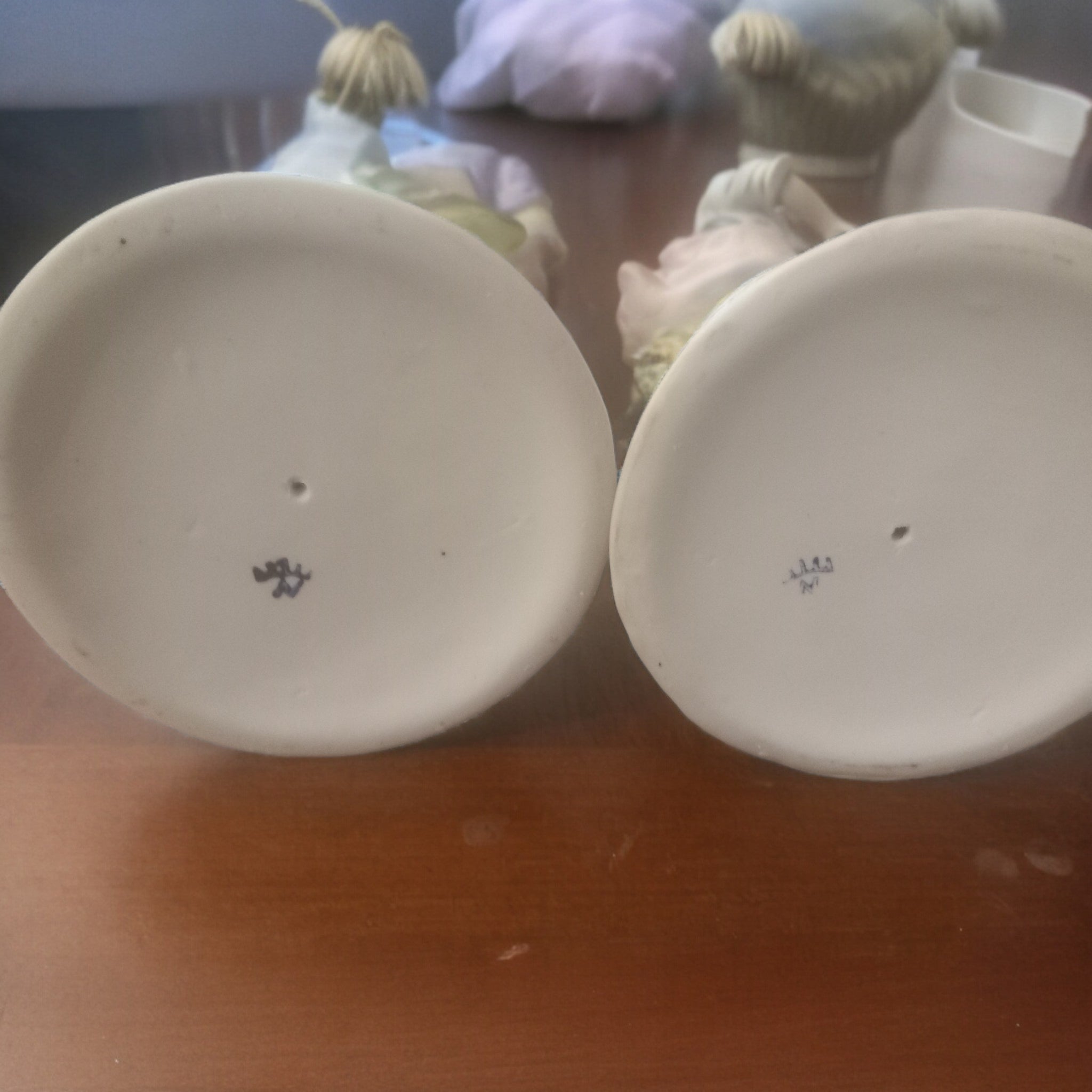 Coppia Statuette in Ceramica di Capodimonte – Lui col Mandolino e Lei che Balla