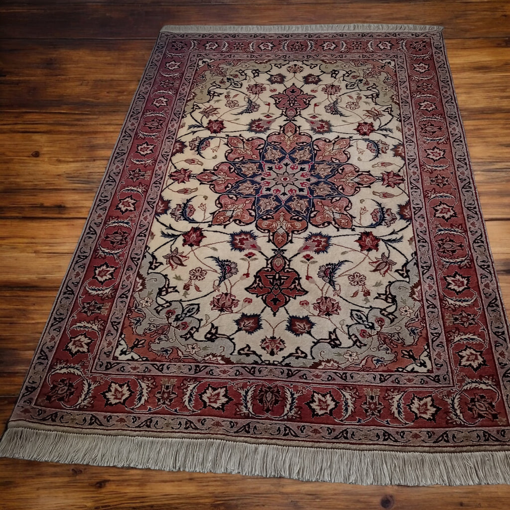 Tappeto Persiano Tabriz 60 Raj – Lana Extrafine e Seta, Annodato a Mano, Iran, 1970-1980