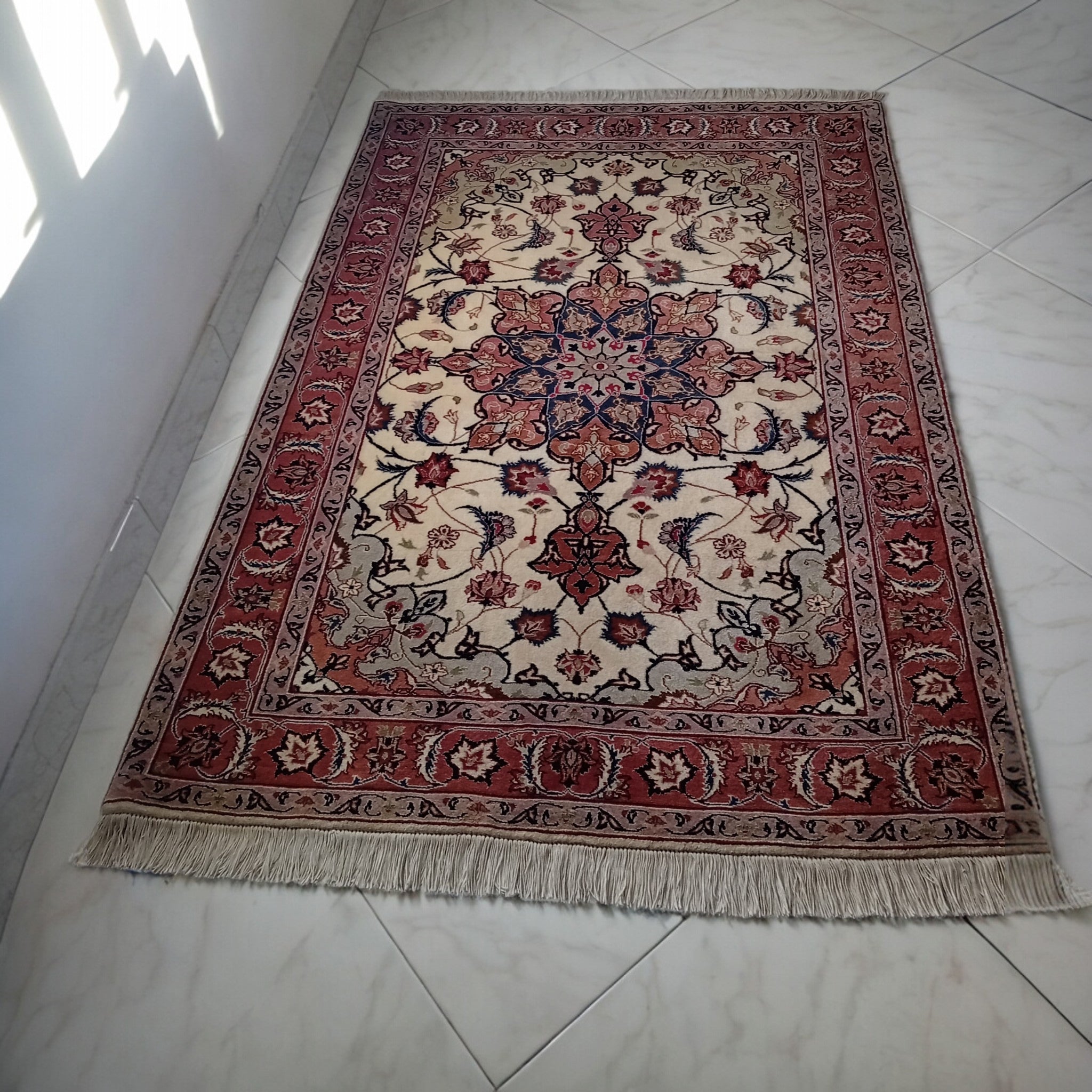 Tappeto Persiano Tabriz 60 Raj – Lana Extrafine e Seta, Annodato a Mano, Iran, 1970-1980