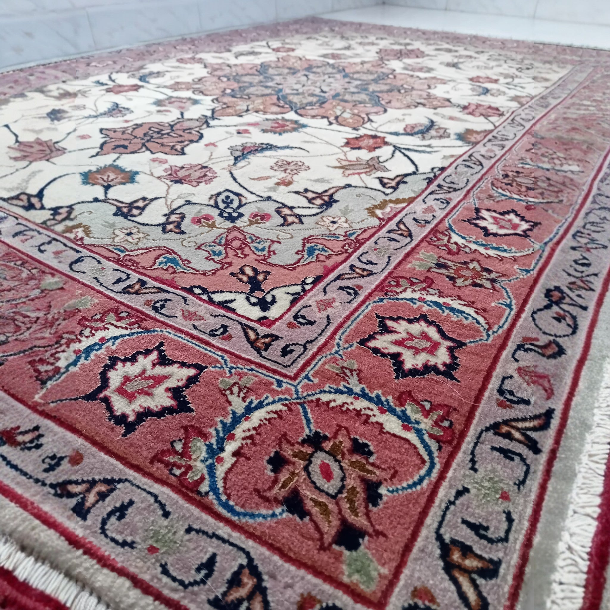 Tappeto Persiano Tabriz 60 Raj – Lana Extrafine e Seta, Annodato a Mano, Iran, 1970-1980